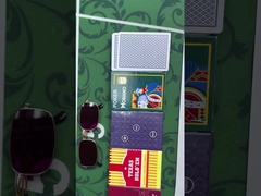 Lentes de contato infravermelhas para marcar cartões de pôquer