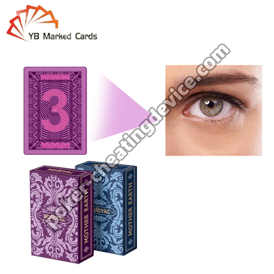 Lentes de contato que podem ver tinta invisível ganham vantagem em jogos de cartas