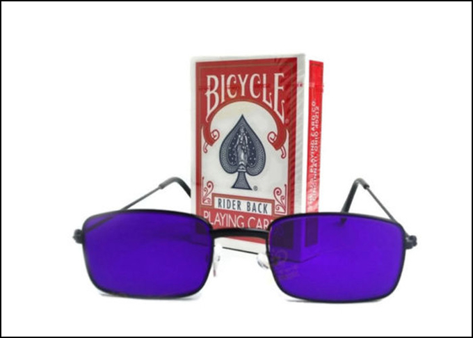 Forme os óculos de sol UV da perspectiva, vidros de engano do pôquer com a lente roxa mágica da resina